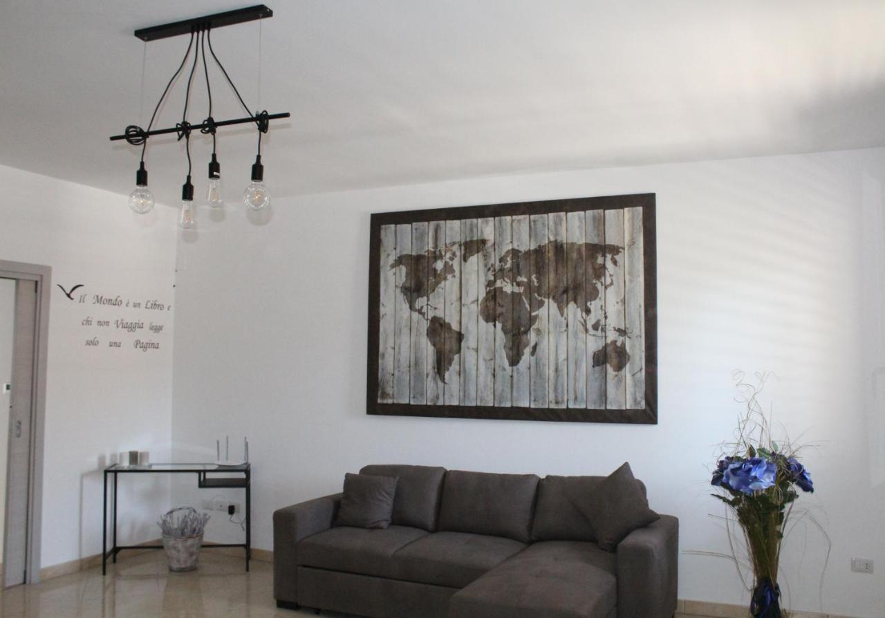 Holiday House Rosy Cavallino di Lecce Exterior photo