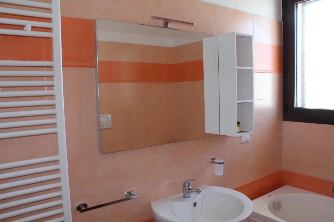 Holiday House Rosy Cavallino di Lecce Exterior photo